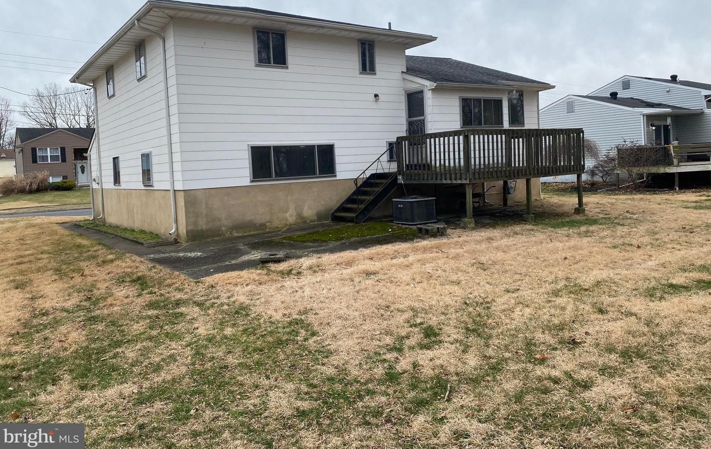 34 Saratoga Rd, Stratford, NJ 08084