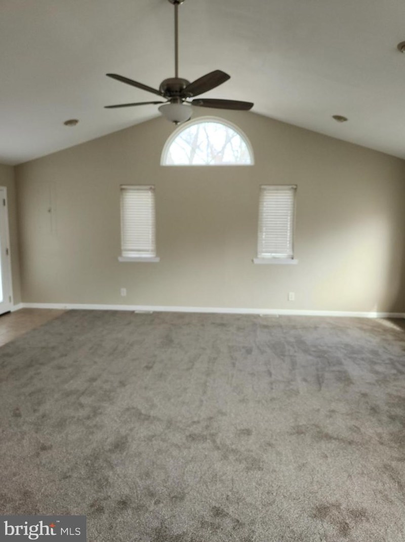 17 Jefferson Ave, Stratford, NJ 08084