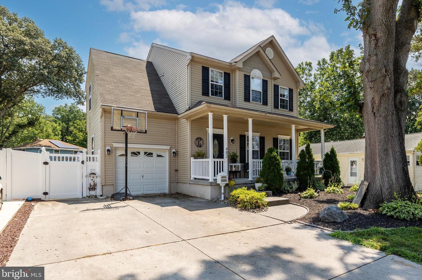 482 Center Ave, Runnemede, NJ 08078