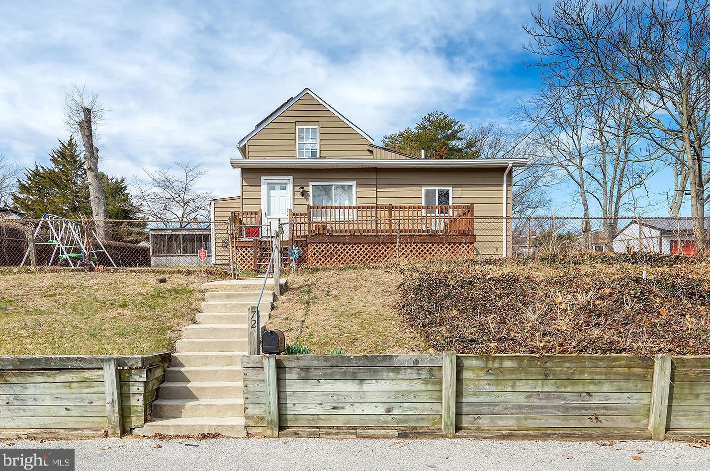72 Chestnut Ln, Pine Hill, NJ 08021