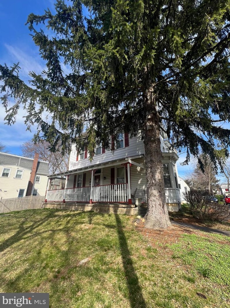 109 S Atlantic Ave #2, Tavistock, NJ 08033
