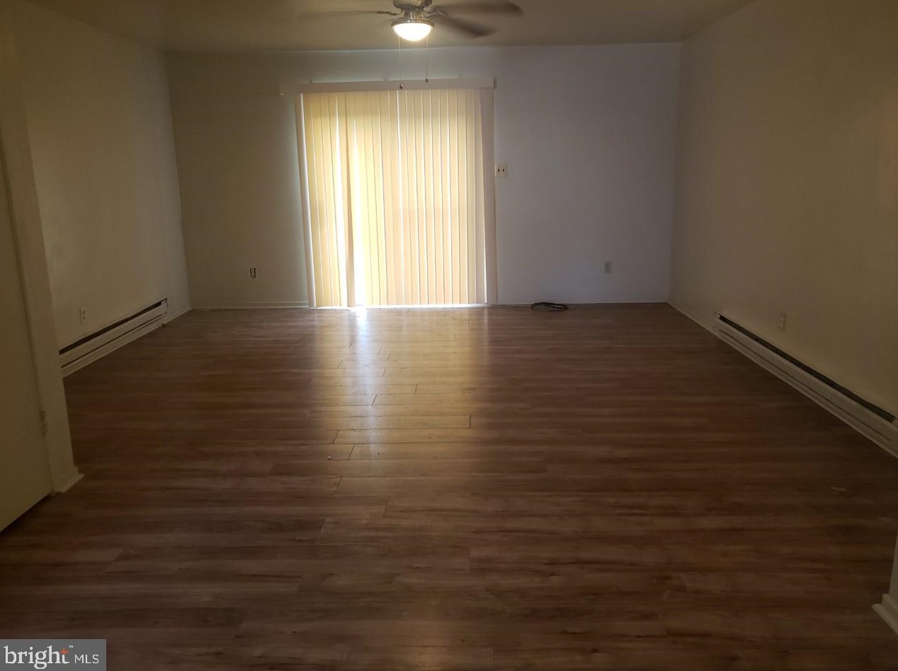 646 Tara Dr, Erial, NJ 08081