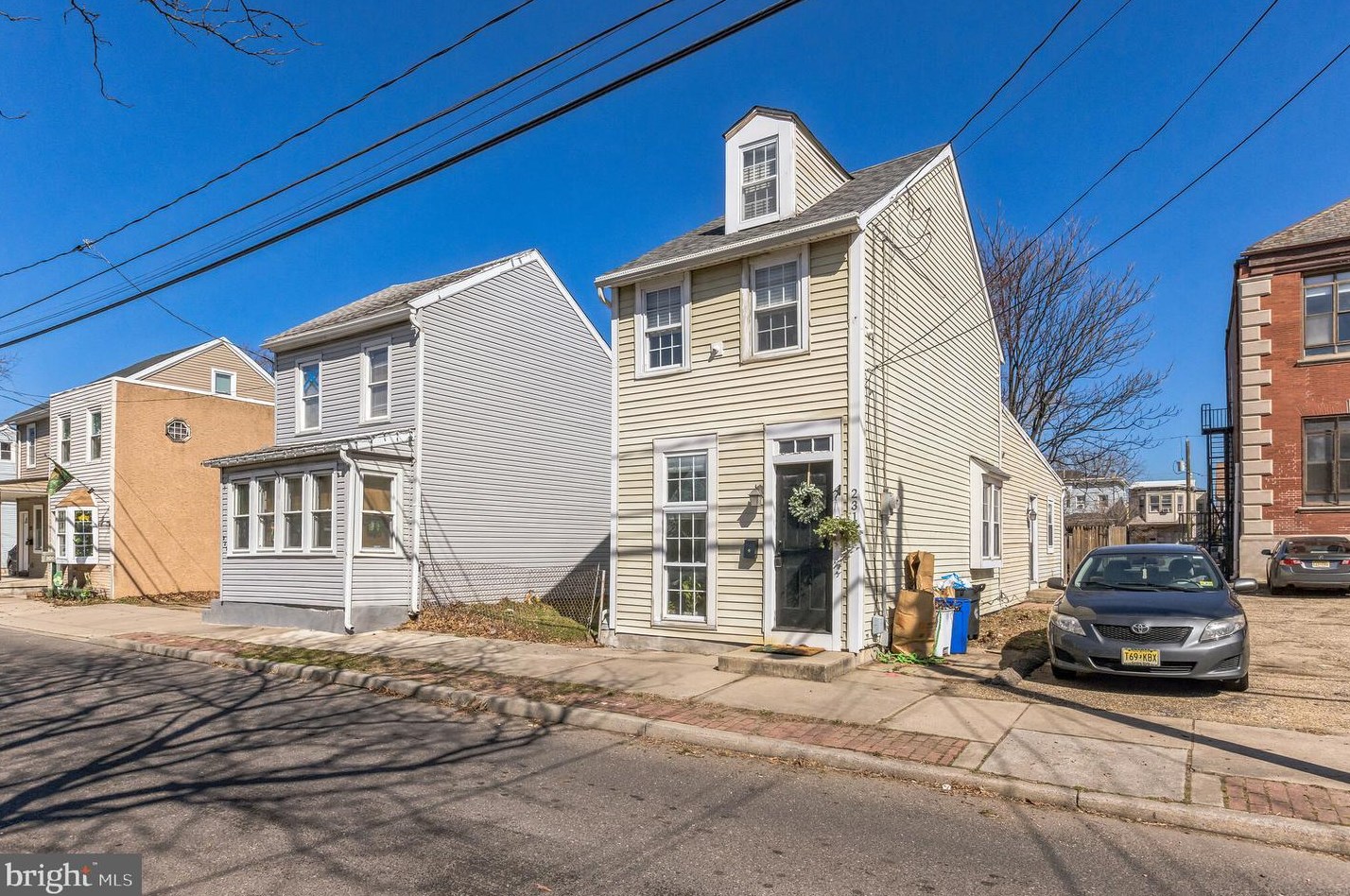 231 Somerset St, Gloucester, NJ 08030