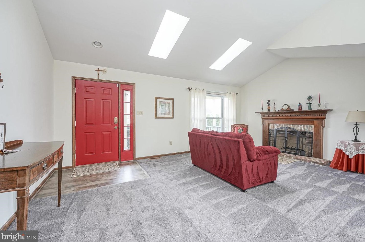 5 Stonegate Ct, Blenheim, NJ 08012