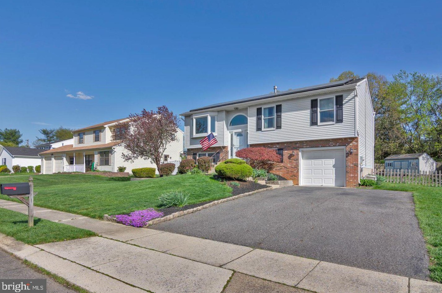 7 Westerly Dr, Erial, NJ 08081
