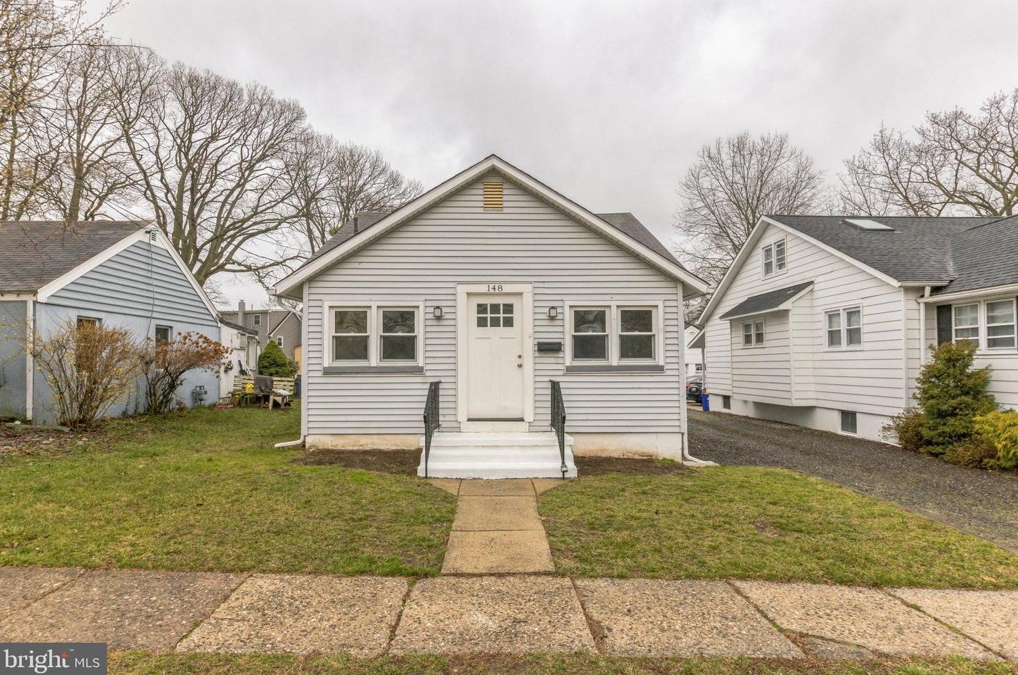 148 E 4th Ave, Runnemede, NJ 08078