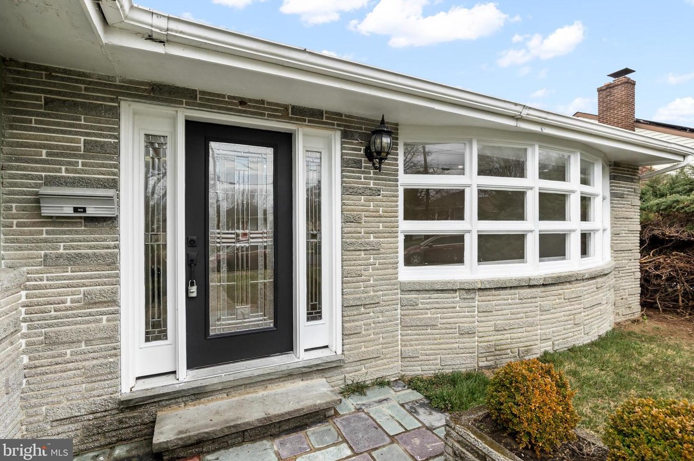 509 2nd Ave, Gloucester, NJ 08031