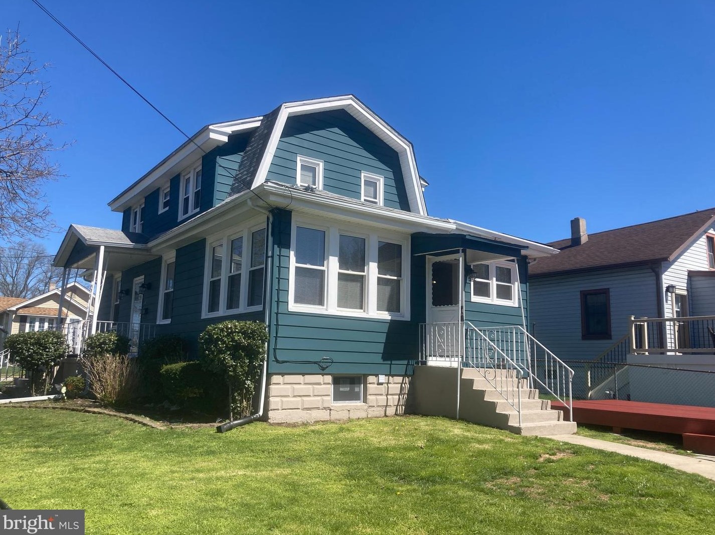 77 Oxford Ave, Gloucester, NJ 08030