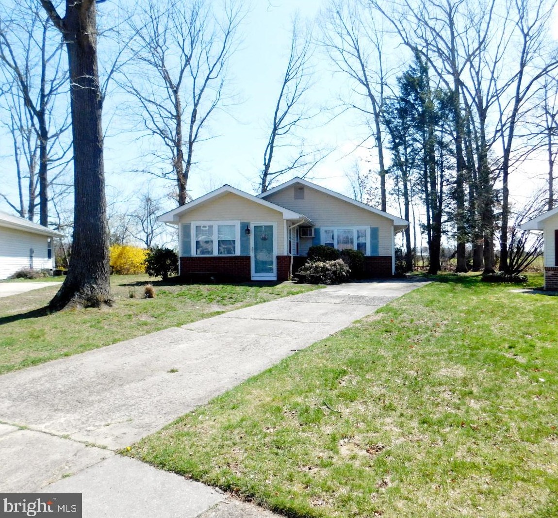 6 Willow Ct, Elm, NJ 08037-9639