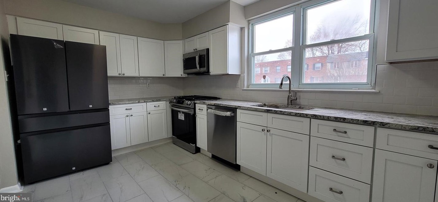 116 Suburban Ter, Stratford, NJ 08084