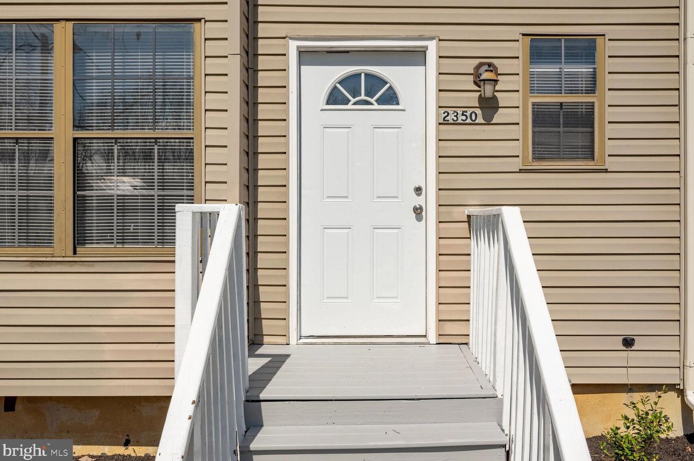 2350 Susan Ct, Waterford Township, NJ 08004-2805