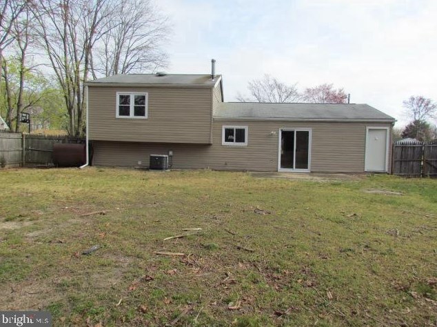 25 Ivy Hall Ln, Erial, NJ 08081