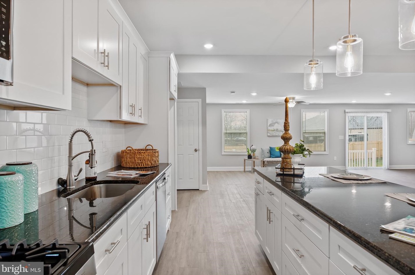 1034 Front St, Glendora NJ  08029-1026 exterior