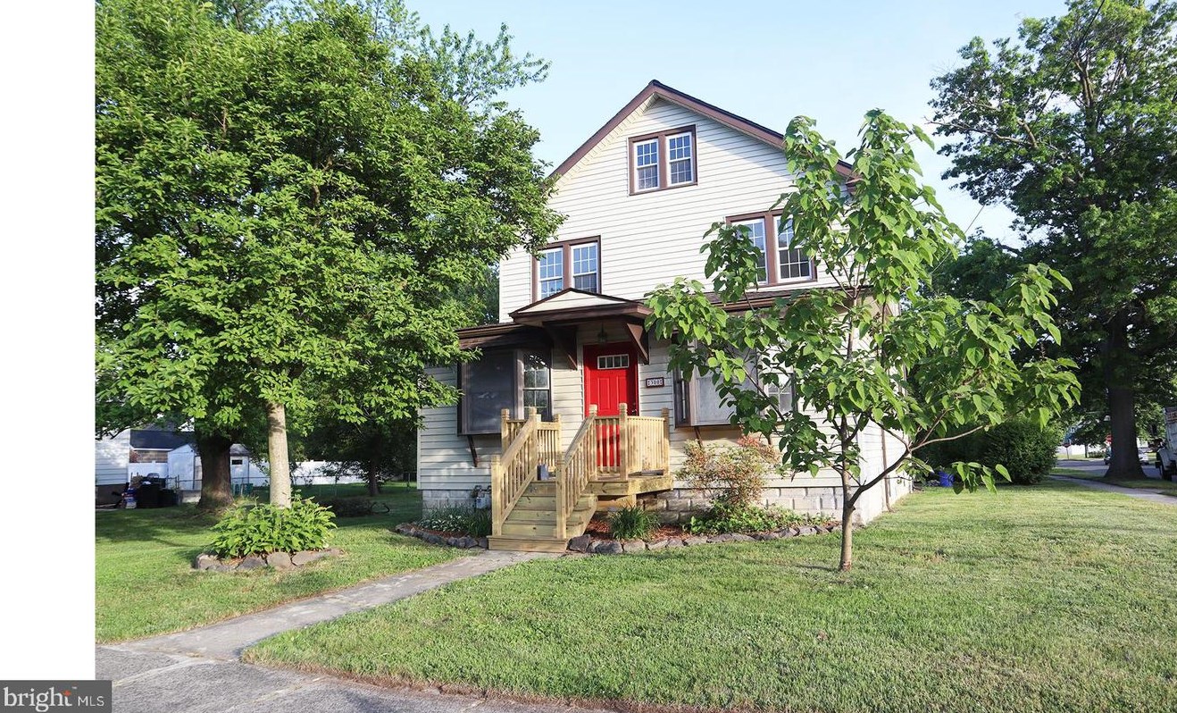 300 Washington Ave, Magnolia, NJ 08049-1053