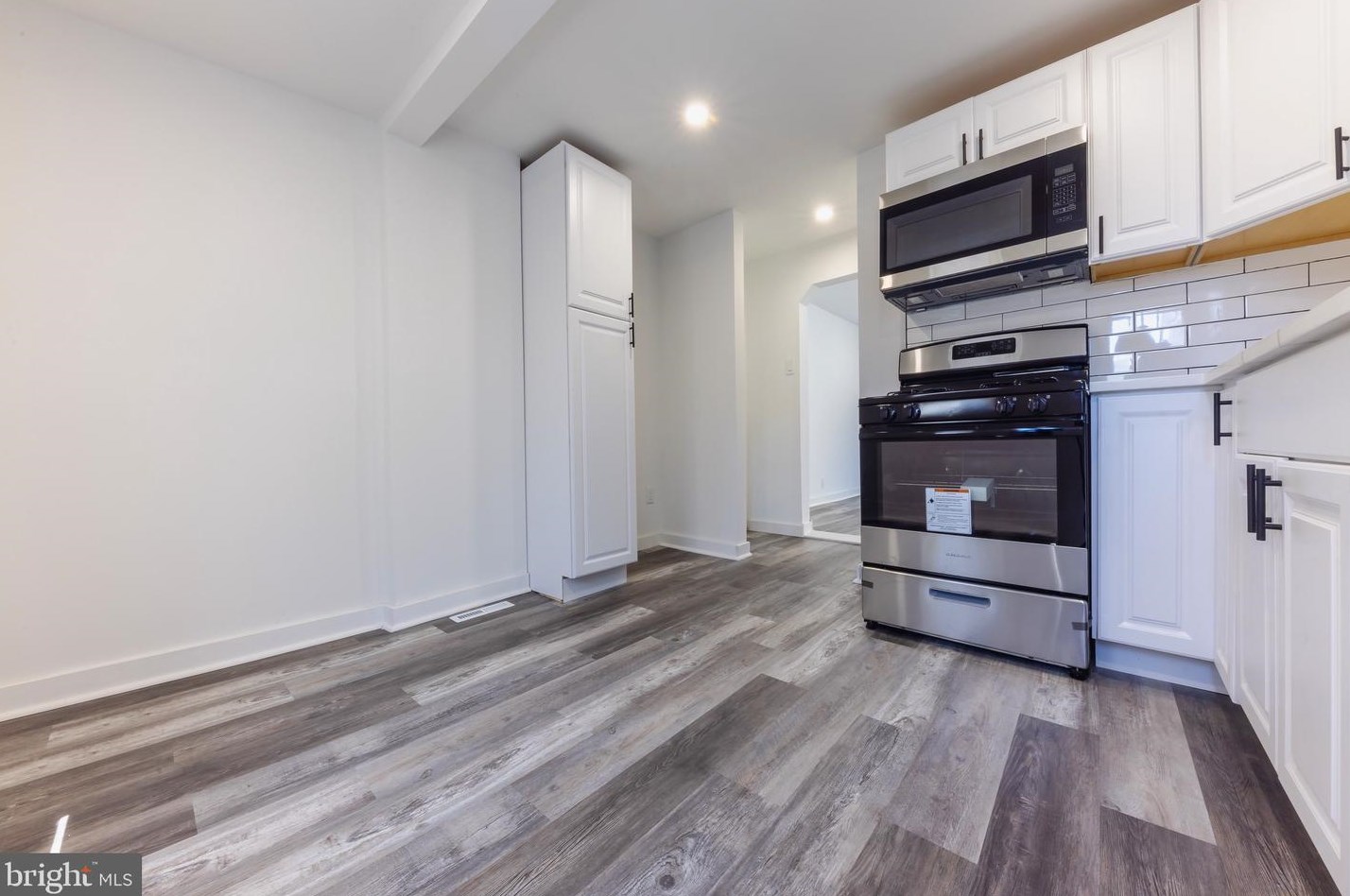 302 Morris St, Gloucester, NJ 08030