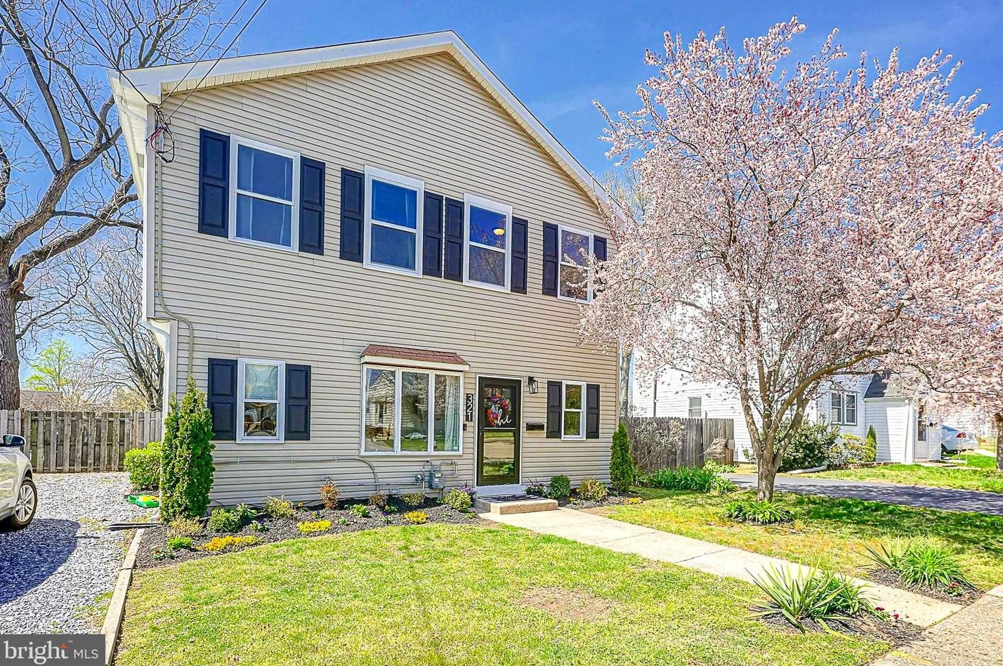 321 Huntington Ave, Glendora, NJ 08029