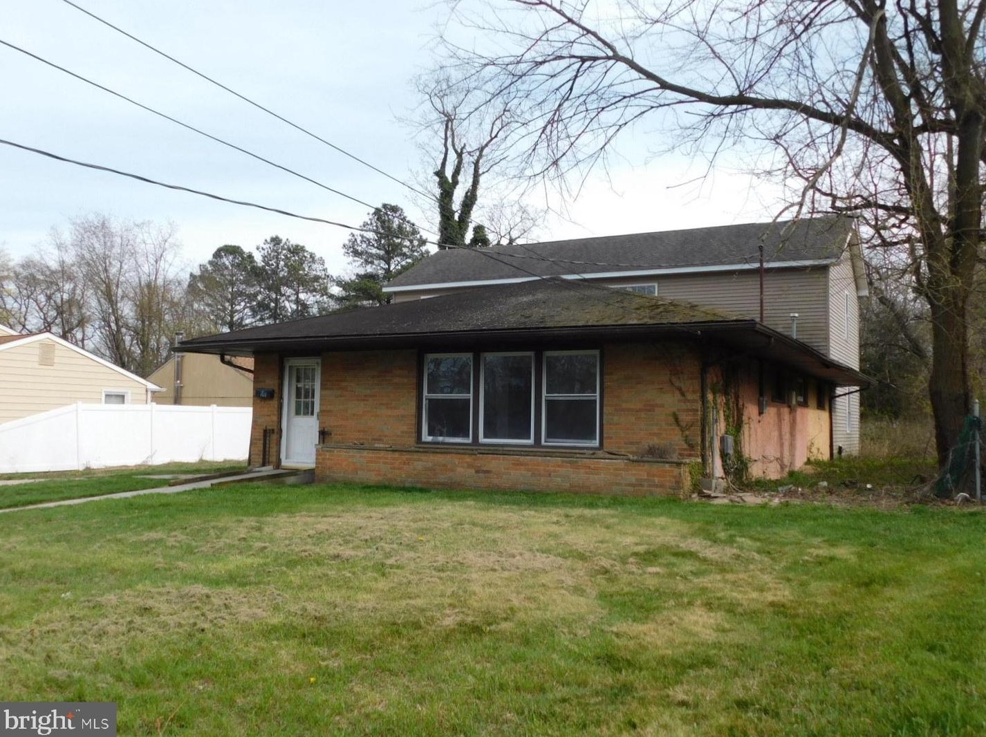 120 E Oak Ave, Lawnside, NJ 08045