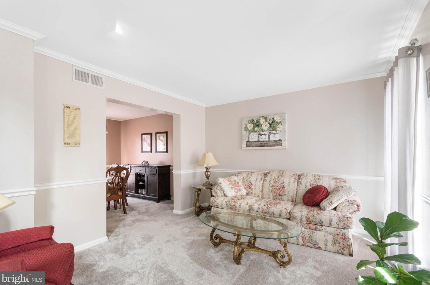 13 Larkspur Cir, Erial, NJ 08081
