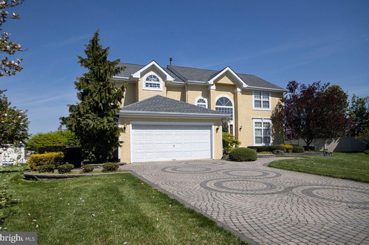 13 Granite Ct, Erial, NJ 08081