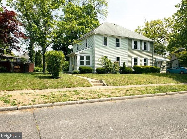 223 Pennsylvania Rd, Gloucester, NJ 08030