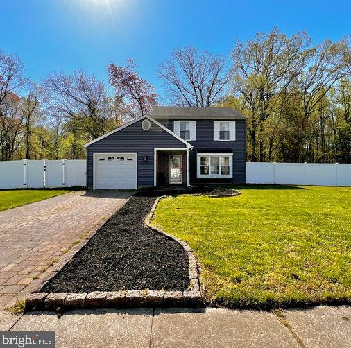 17 Hartsdale Ln, Erial, NJ 08081