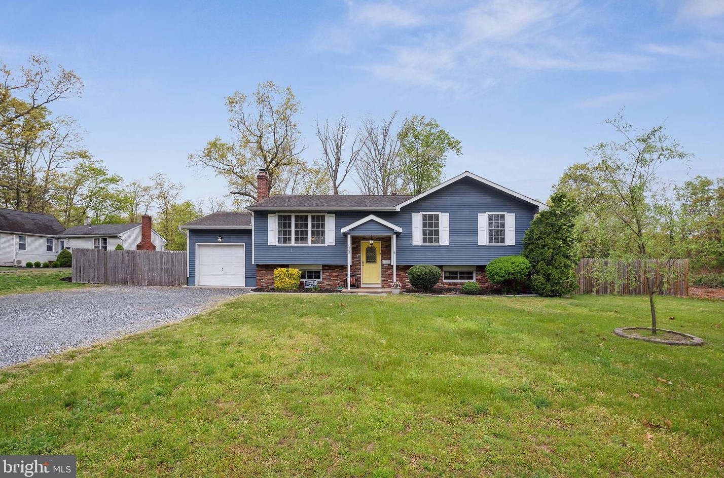 522 Raritan Ave, Waterford Township, NJ 08004-1648