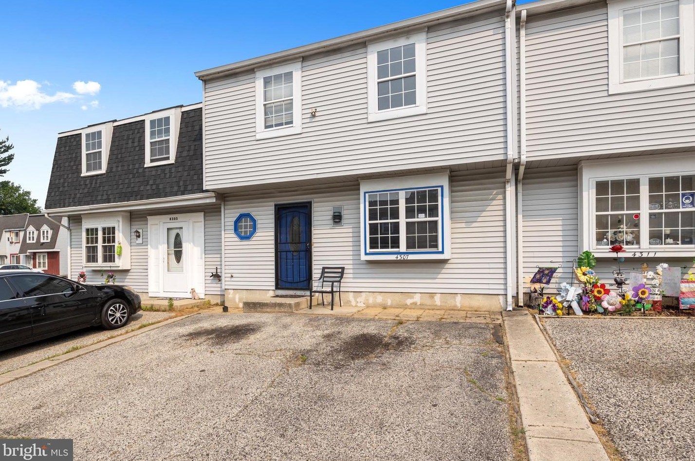4307 Amon Ct, Camden, NJ 08110