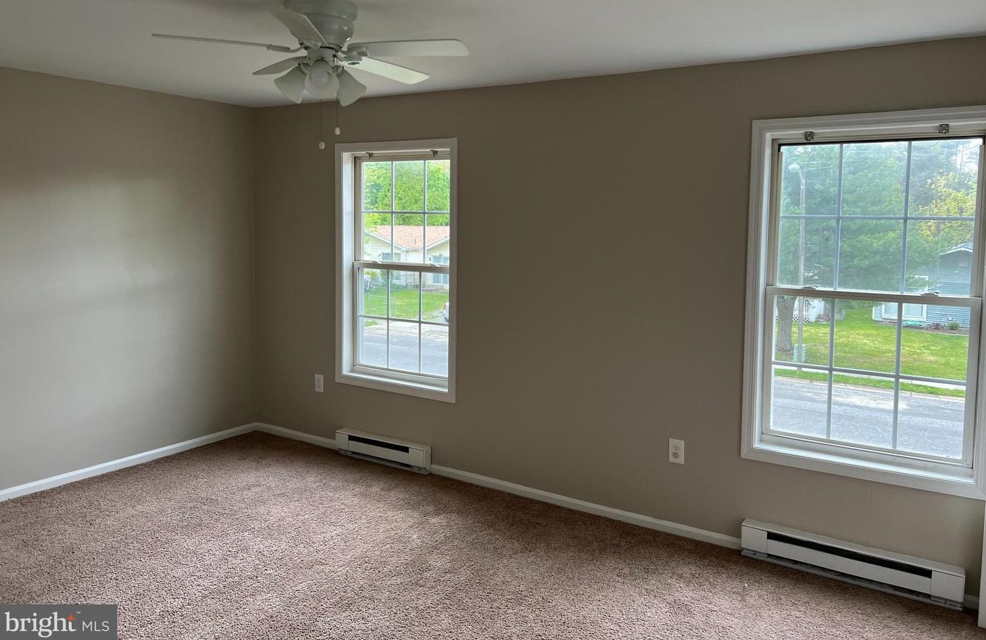 209 Gibbons Ct, Waterford Township NJ  08004-2448 exterior