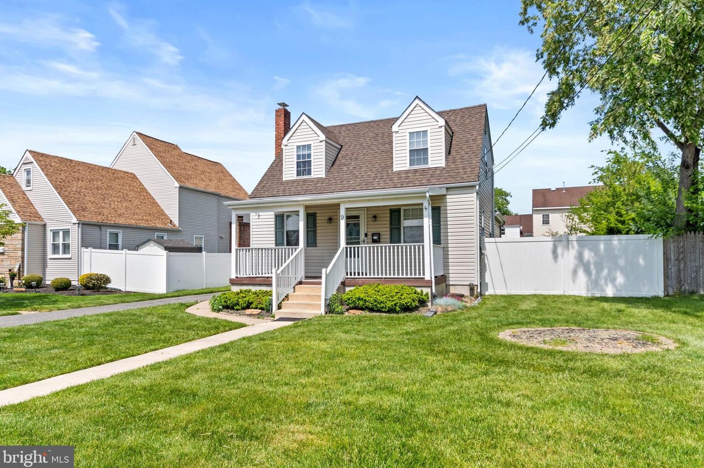 9 Whitman Ave, Stratford, NJ 08084