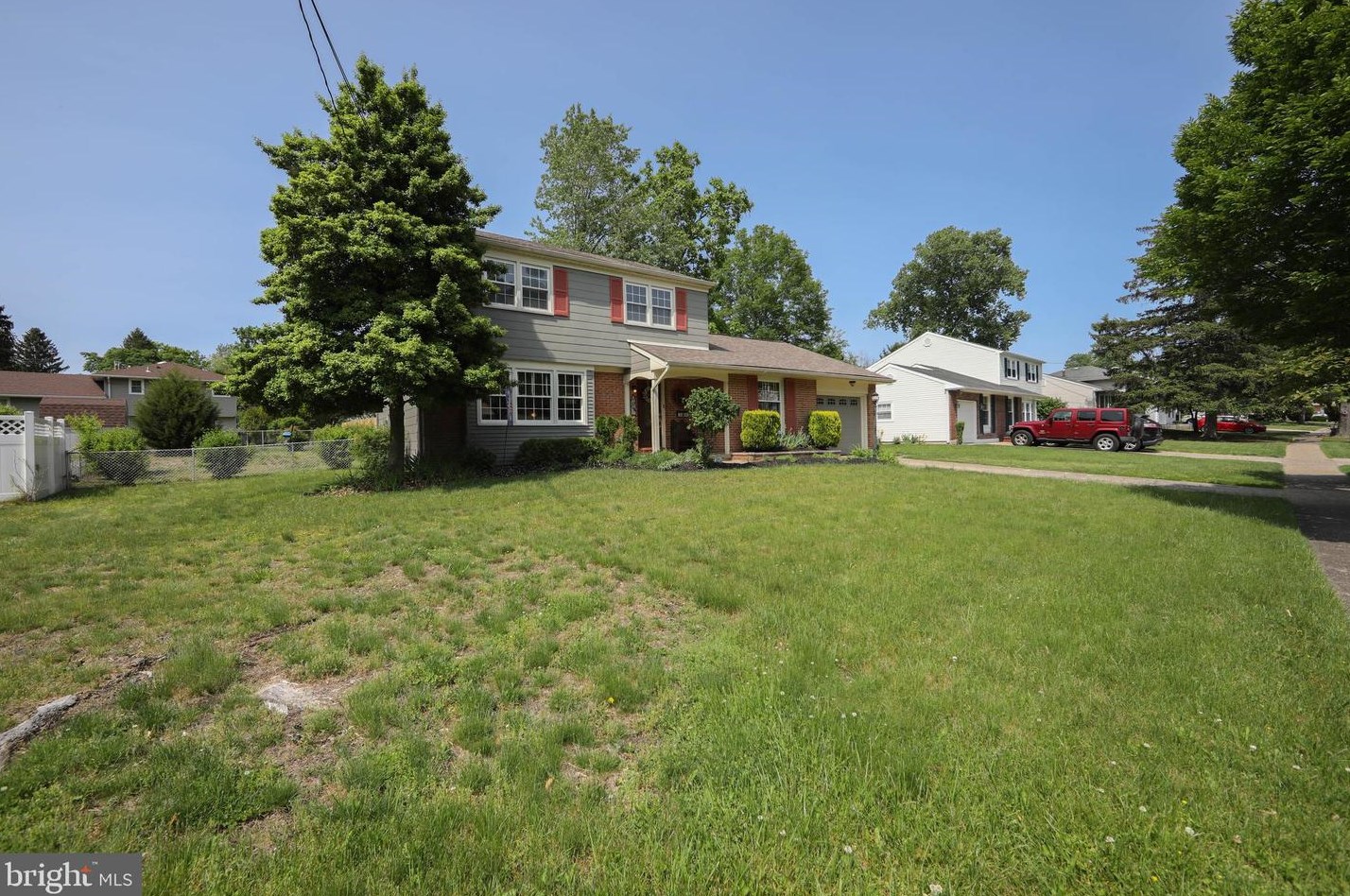 9 Holly Rd, Stratford, NJ 08084