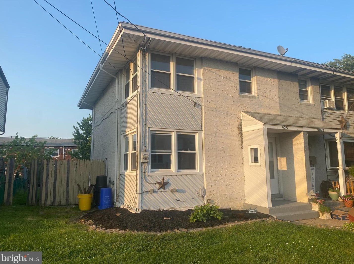 925 Alcyon Dr, Gloucester, NJ 08031