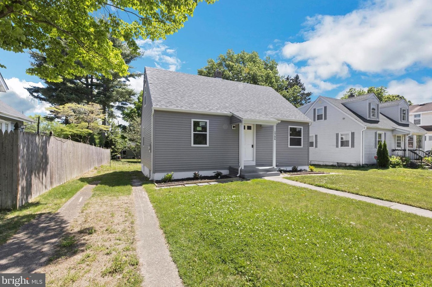 1706 W High St, Haddon Heights, NJ 08035
