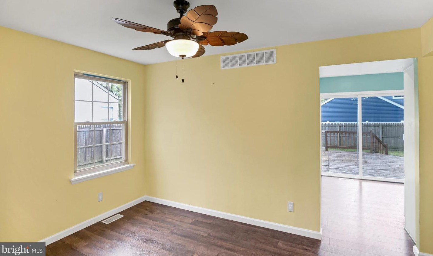 2 Hunter Ct, Waterford Township NJ  08004-2921 exterior