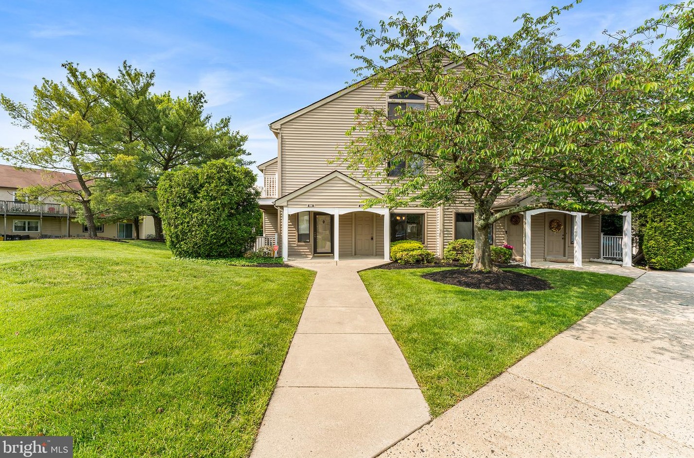 315 Gregorys Way, Franklin Township, NJ 08043
