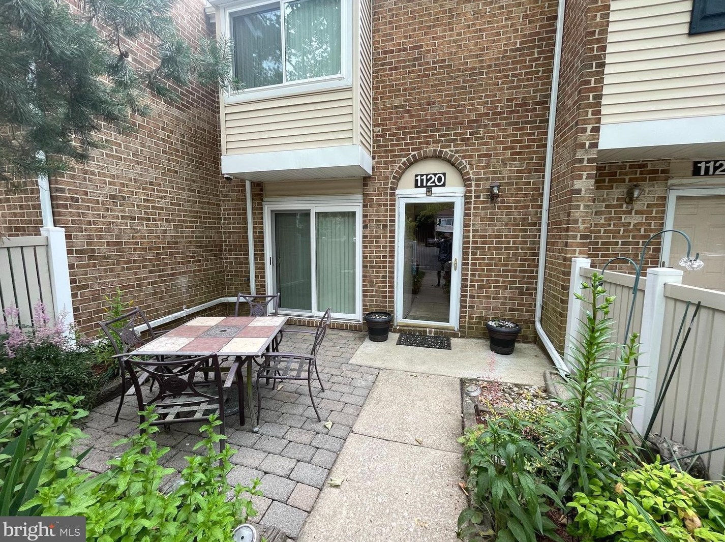 1120 Rowand Ct, Franklin Township, NJ 08043