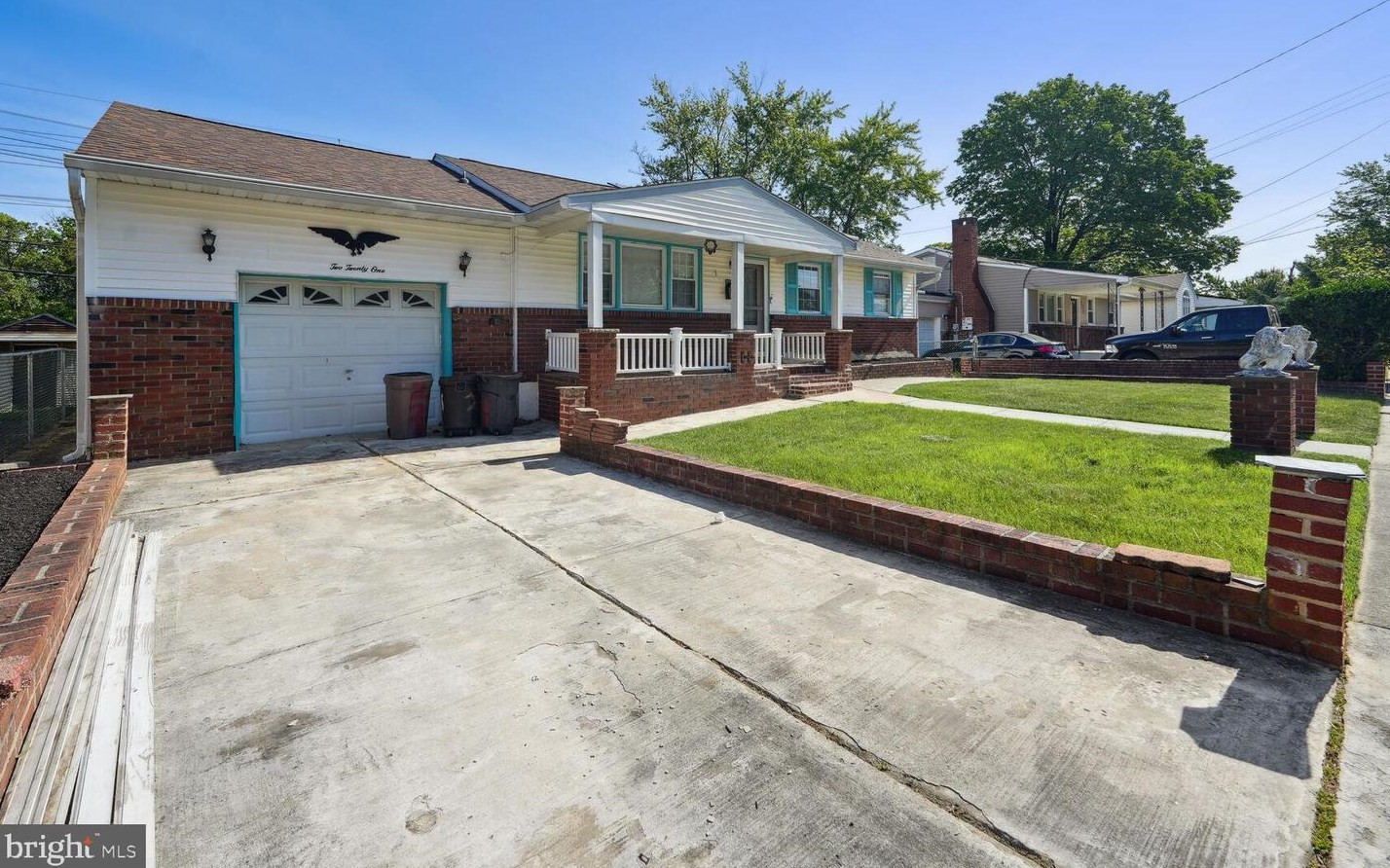 221 Miller Ave, Lawnside, NJ 08045