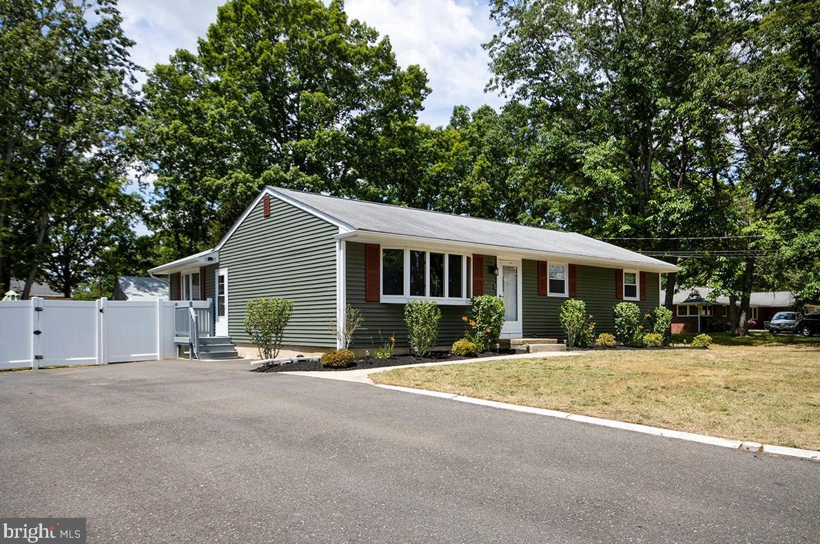 205 W Elm Ave, Berlin Boro, NJ 08009