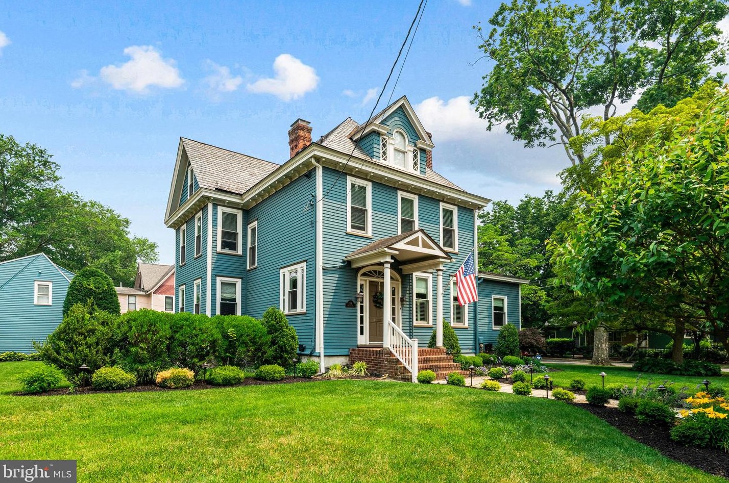 219 Warwick Rd, Tavistock, NJ 08033