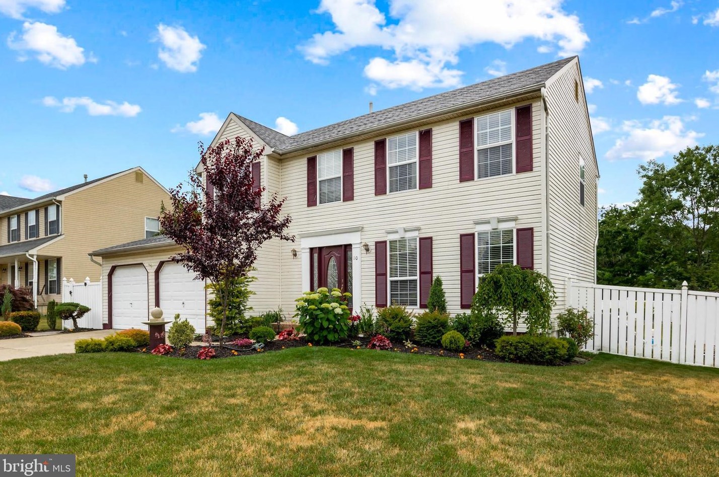 10 Azalea Dr, Erial, NJ 08081