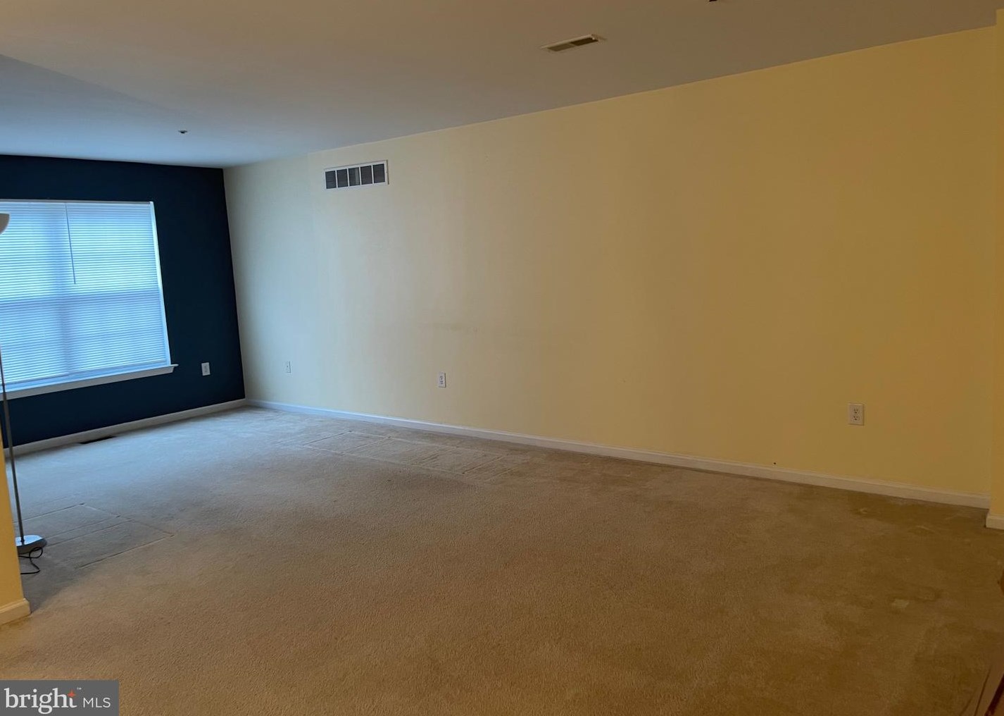 306 Hidden Dr, Blenheim, NJ 08012