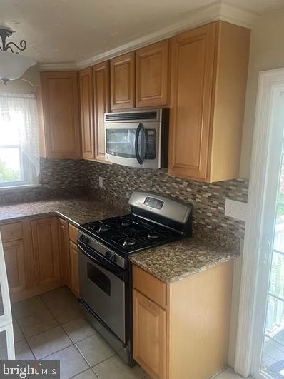 1202 Elm Ave, Camden, NJ 08107