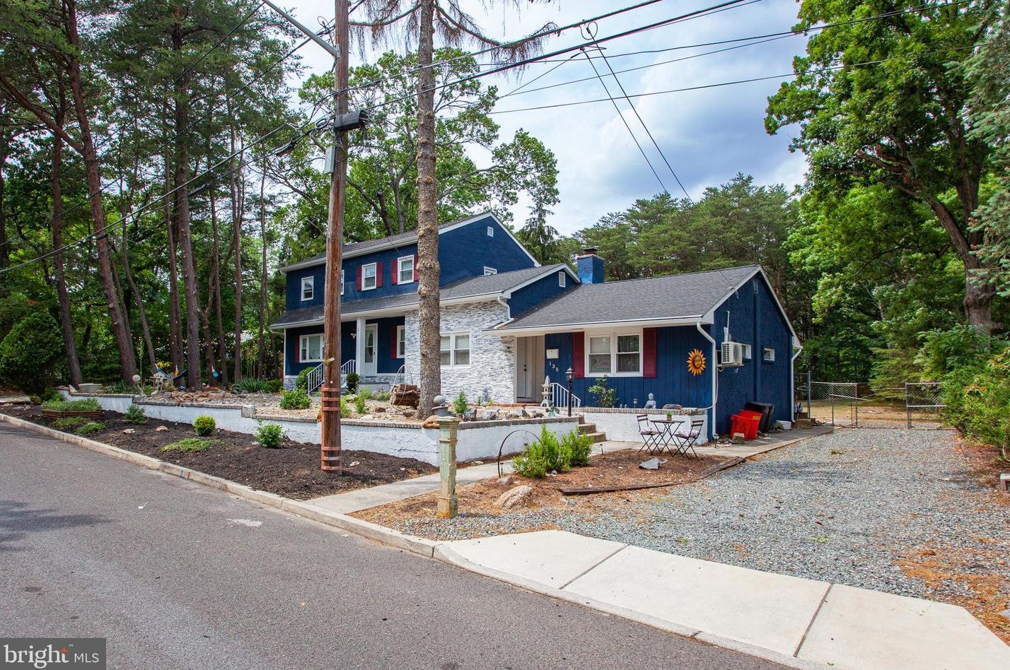 135 Lapierre Ave, Lawnside NJ  08045-1622 exterior