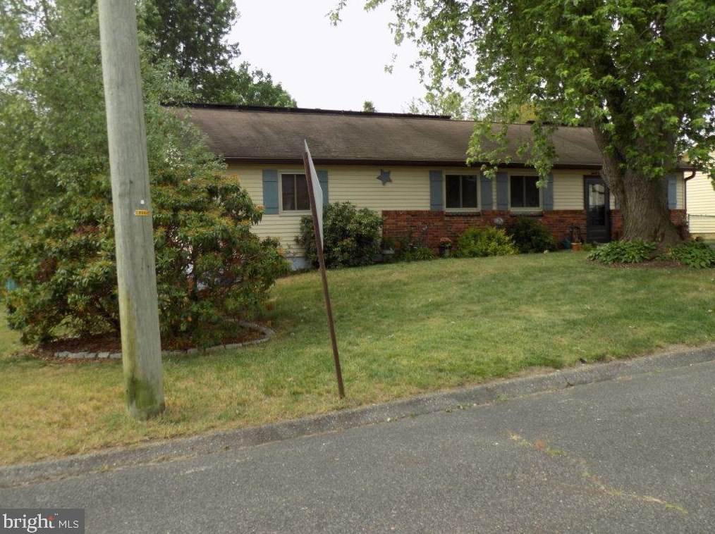 35 Jerome Ave, Erial, NJ 08081