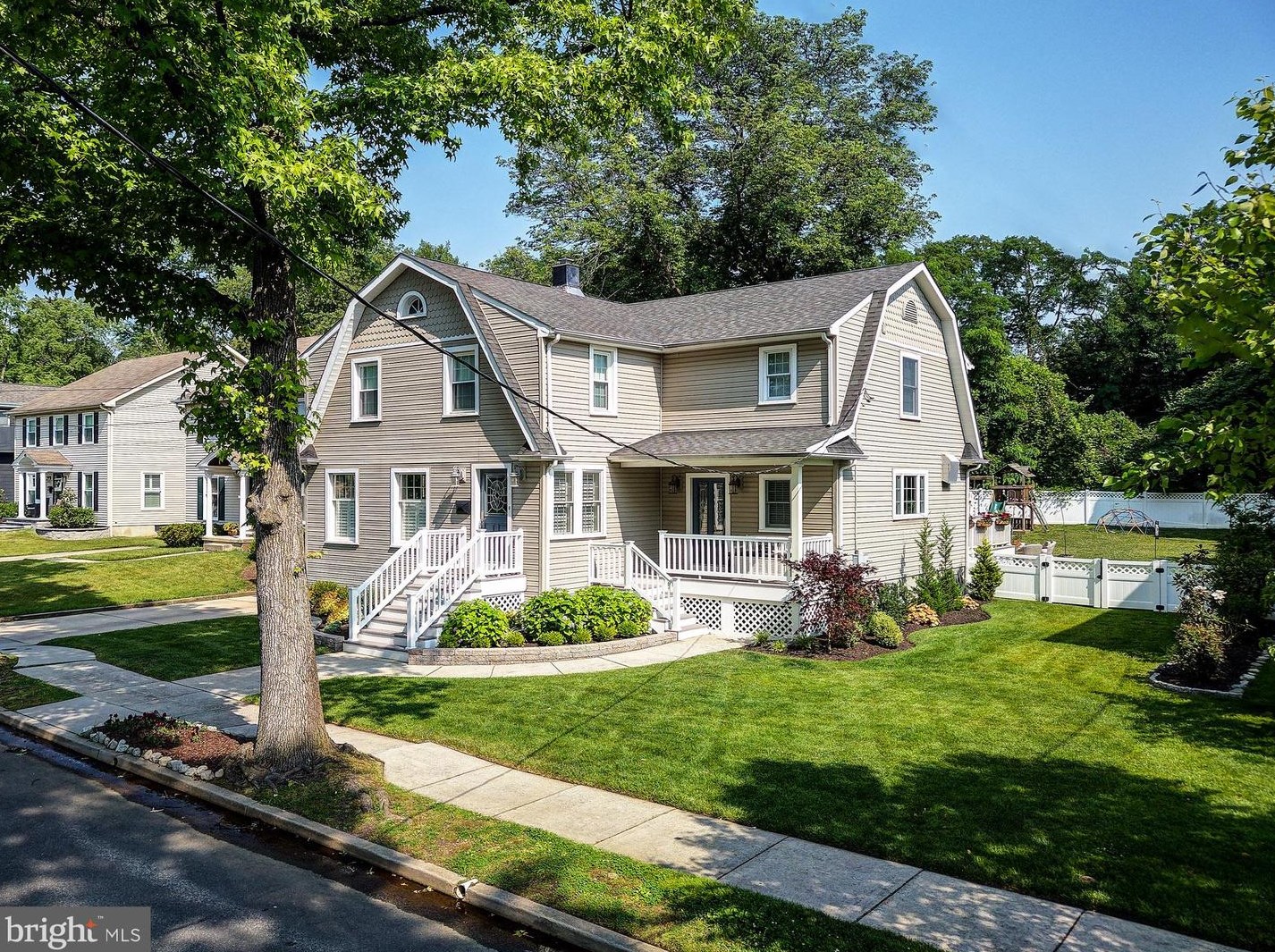 425 Lakeview Ave, Tavistock, NJ 08033