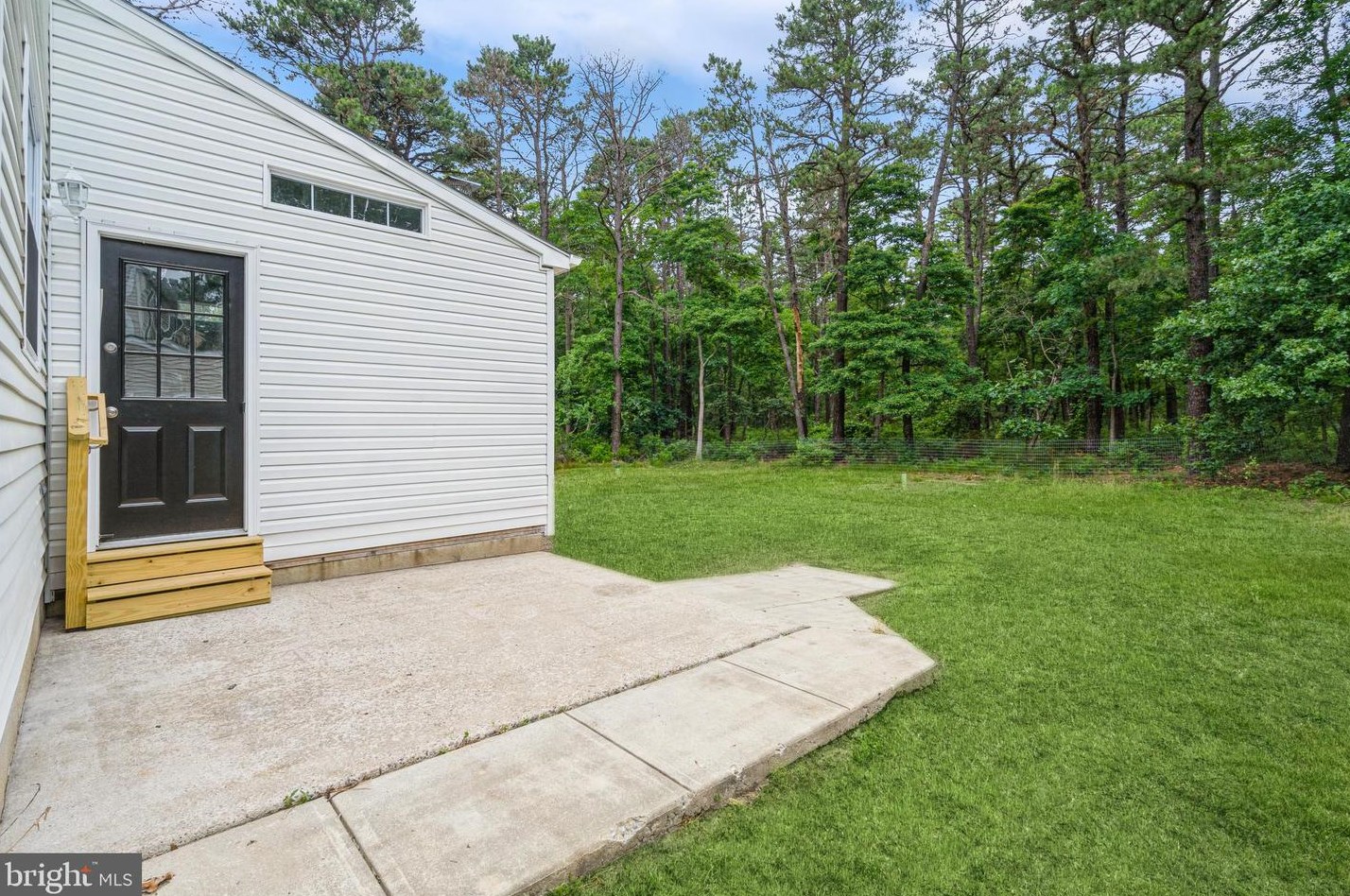 708 Forrest Dr, Waterford Township NJ  08004-1125 exterior