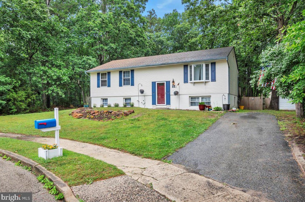 22 Debras, Erial, NJ 08081