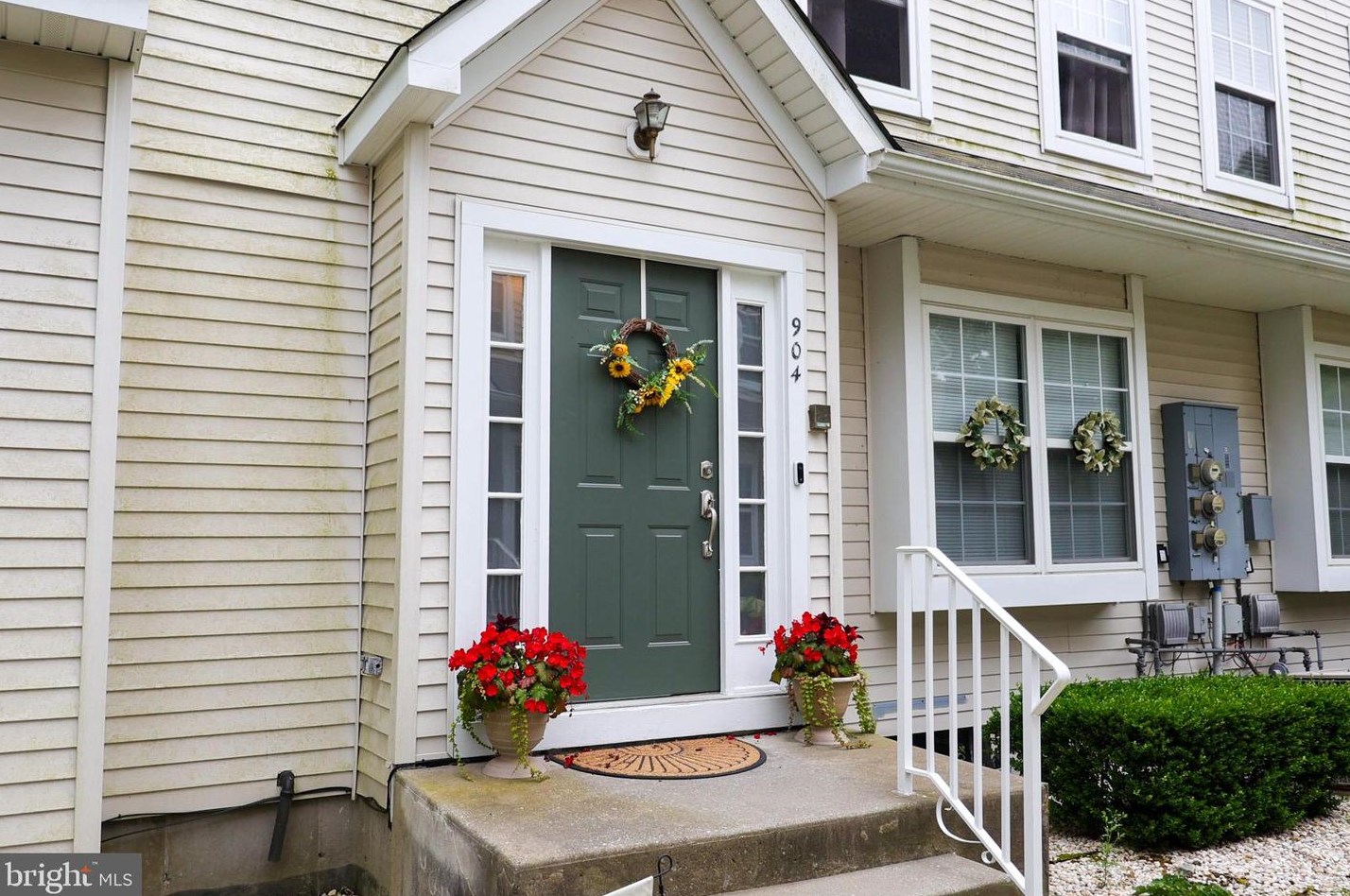 904 Tanglewood Dr, Erial, NJ 08081-1162