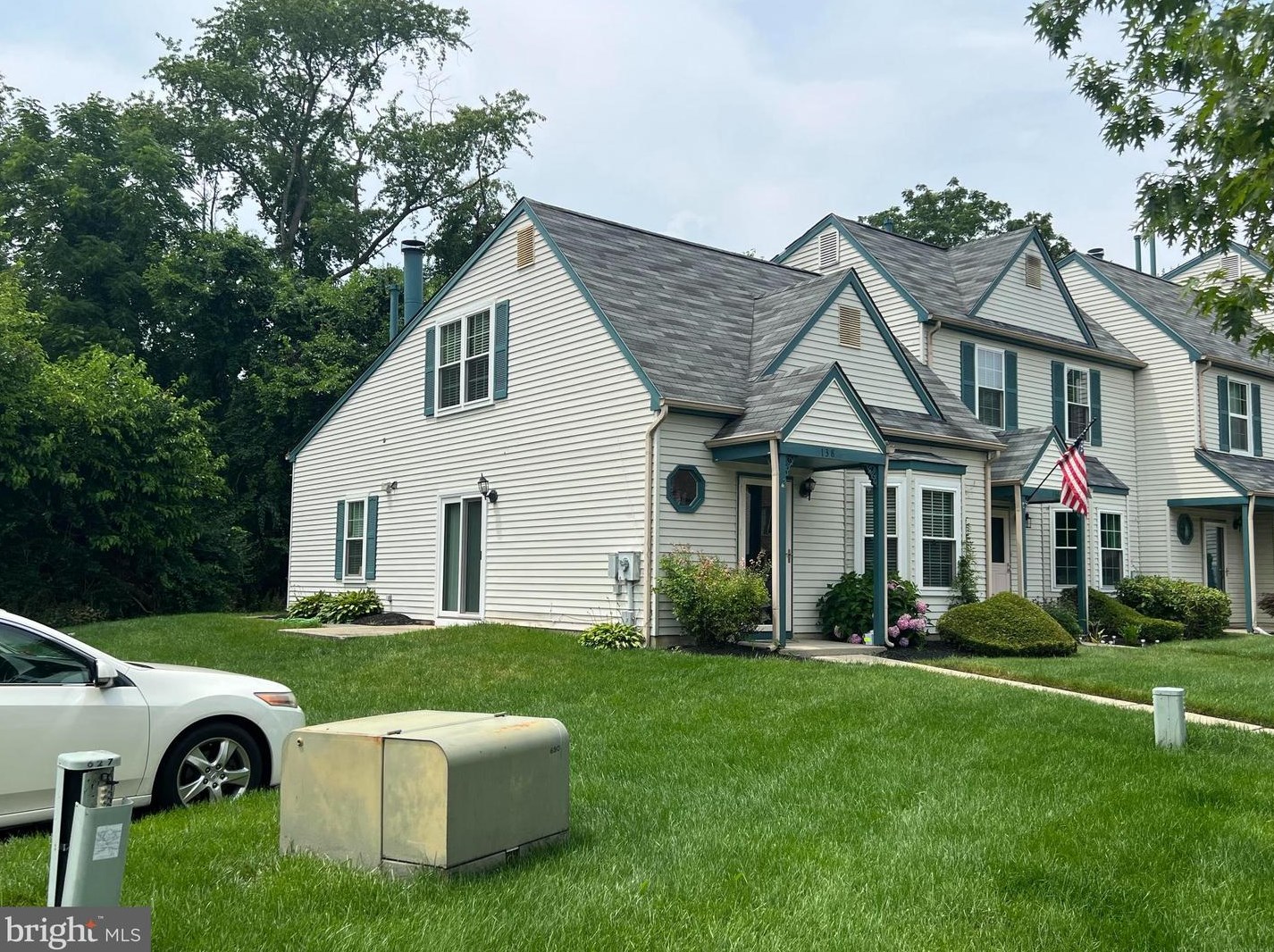 138 Knoll Dr, Blenheim, NJ 08012