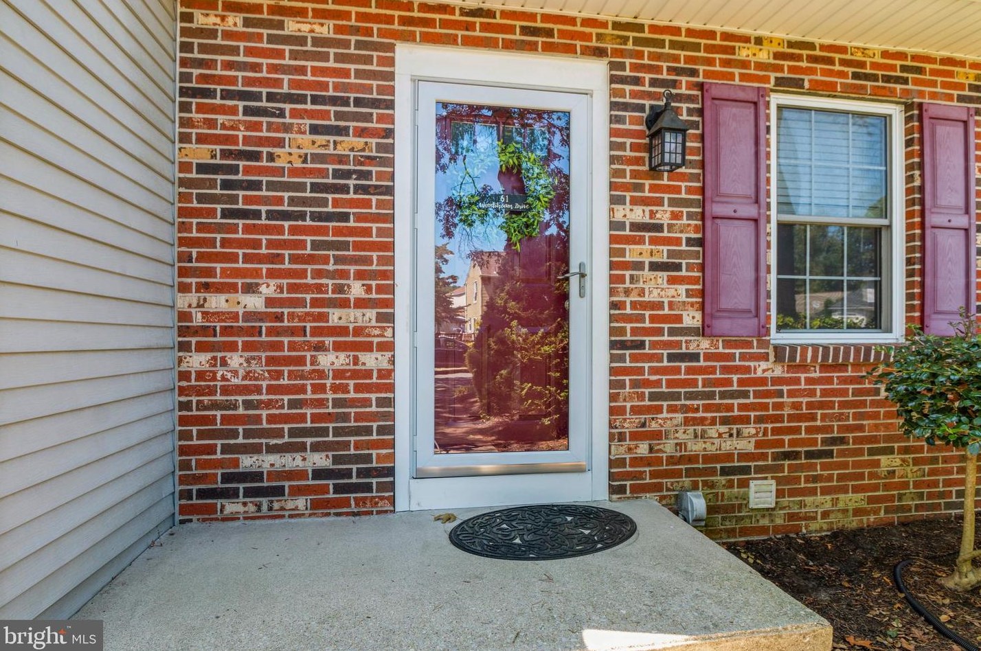 61 Woodstream Dr, Waterford Township, NJ 08004-2934
