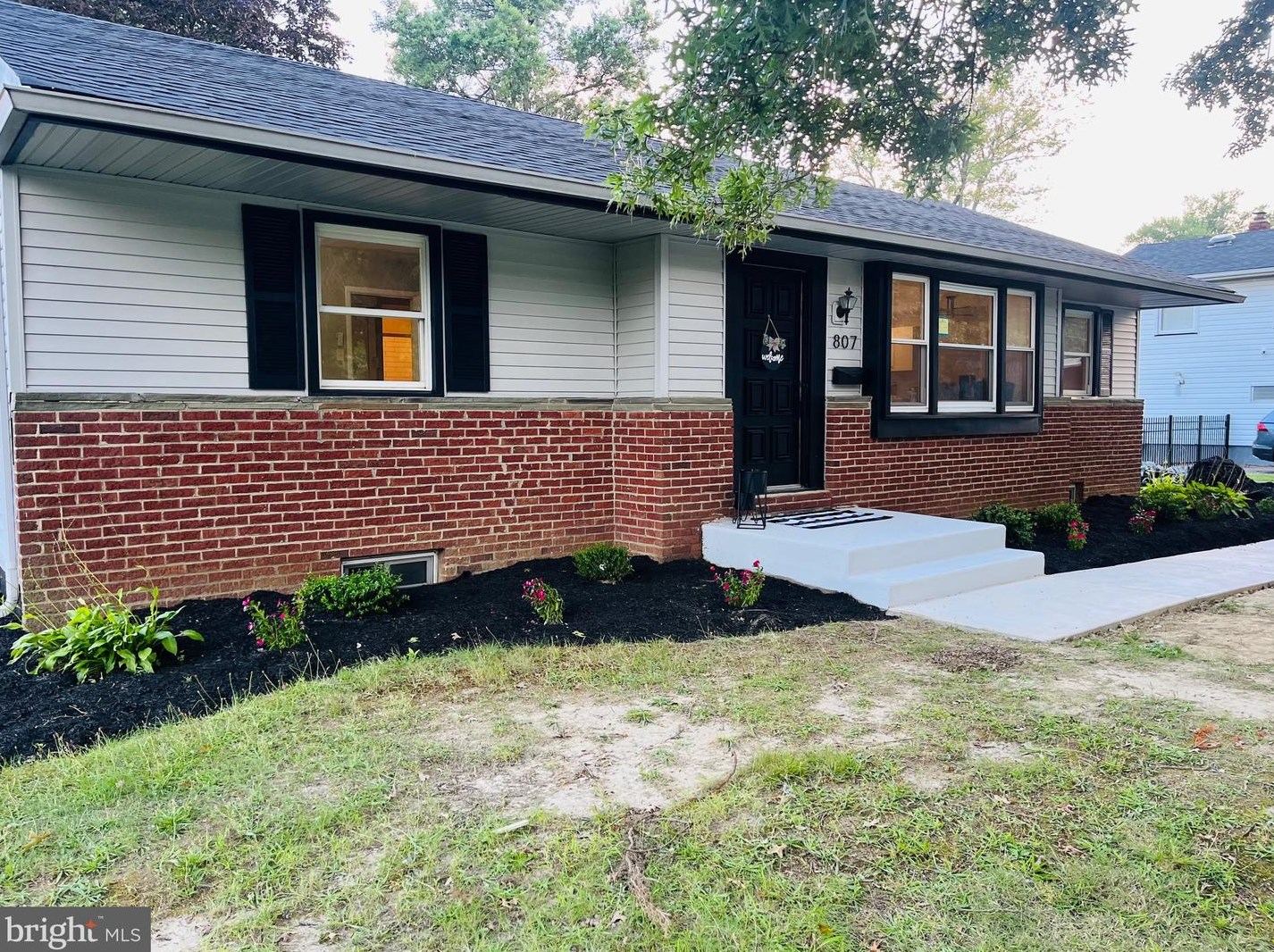 807 Willow Way, Somerdale, NJ 08083